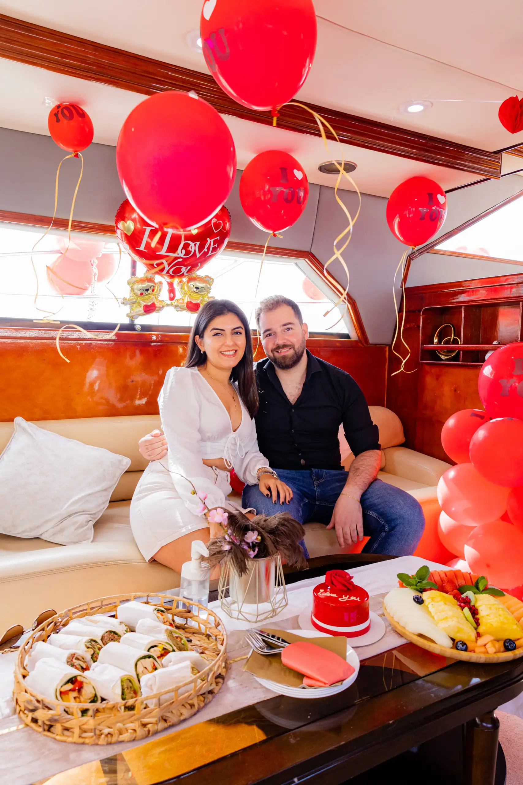 valentine's day yacht rental dubai